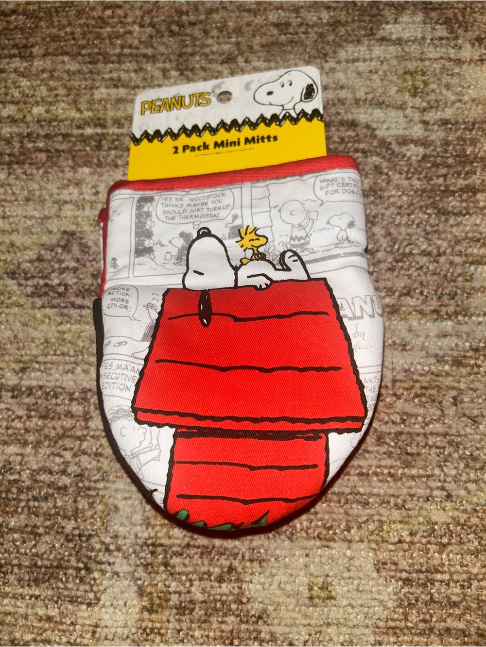 Peanuts Snoopy Oven Mitts